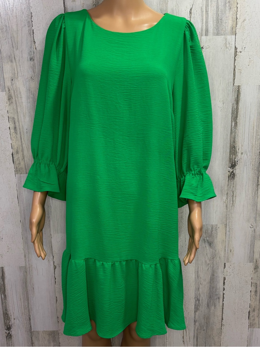 DKNY Crinkle Texture Green Ruffled Hem Shift Dress